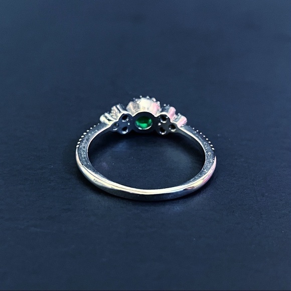 925 Sterling Silver Cubic Zirconia Ring Set - Picture 8 of 9